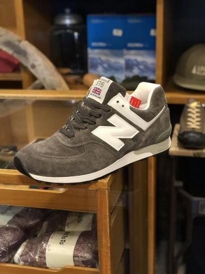 dark gray new balance