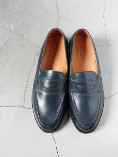 《30% OFF》JALAN SRIWIJAYA コインローファー NAVY mens