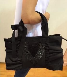 Lou Lou Collection<br>ルルコレクション<br>ブラックベース&ブラックハート<br>フリルトートバッグ
