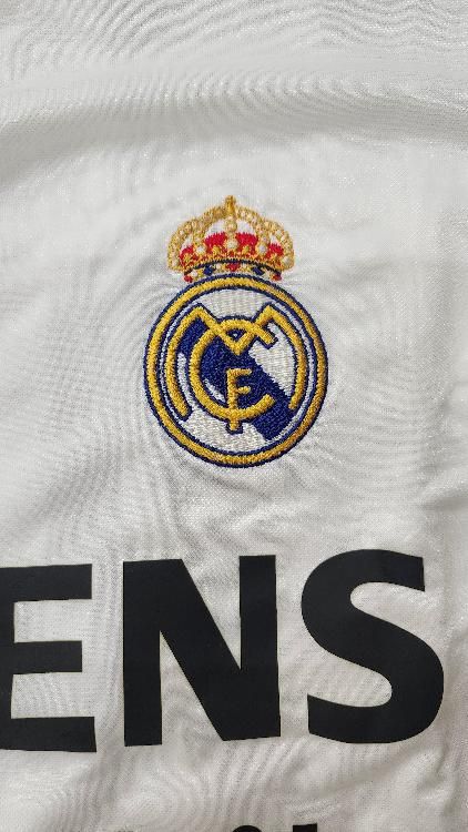 04/05 レアル・マドリード　フィーゴ　新品紙タグ付き　オーセンティックシャツ 04/05 レアル・マドリード フィーゴ 新品紙タグ付き