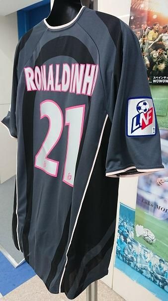 PSG(A) 01/02 ロナウジーニョ＃21 ＋パッチ付！