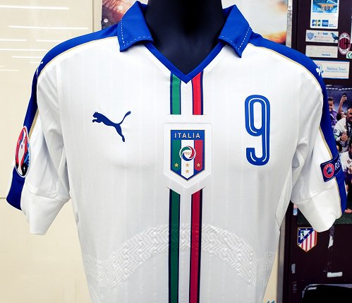 イタリア代表 A Euro 16 オーセンティック ペッレ ９ パッチ２個付き