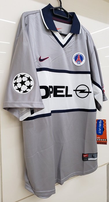 PSG (A) 2000 / 2001 CL アネルカ＃９ +パッチ付！