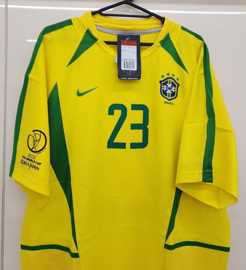 希少レプリカユニフォーム［ブラジル］日韓W杯5度目優勝前のエンブレムの星4つ 希少レプリカユニフォーム［ブラジル］日韓W杯5度目優勝前の