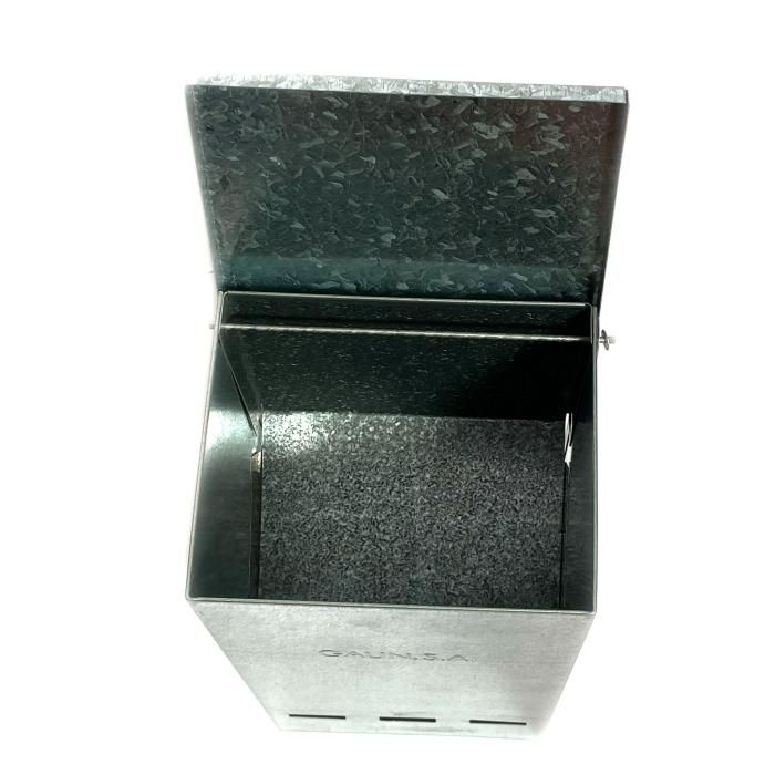 金属製　にわとり　重さがかなりあります。 金属製 にわとり 重さがかなりあります。 金属製 にわとり 重さ