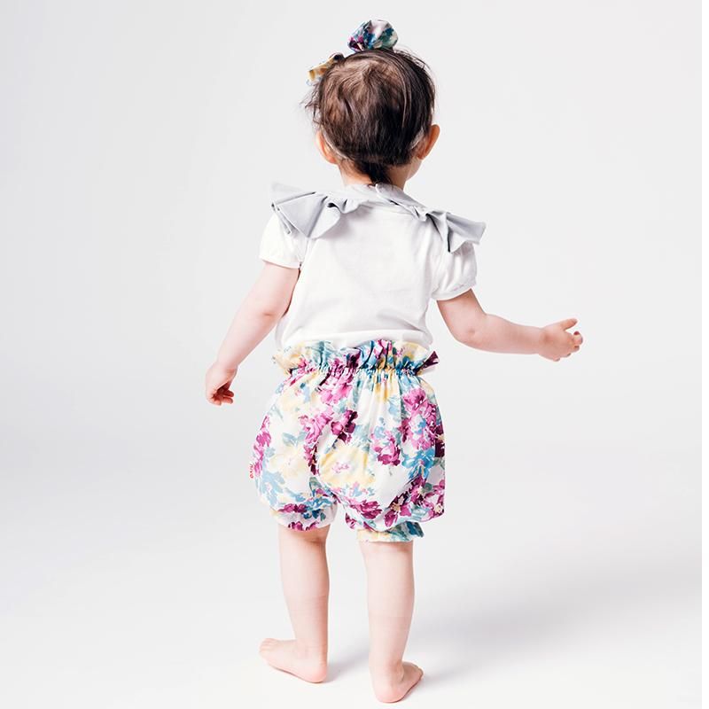 【公式】アクセサリーの激安通販 名入れ可】肩フリル花柄スタイ／Blooming girl bib（2色展開 スタイ・よだれかけ