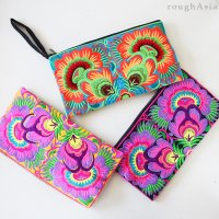 タイ チェンマイ／モン族（チャイナモン族） 民族刺繍の大き目フラットポーチ3色／クラッチバッグ