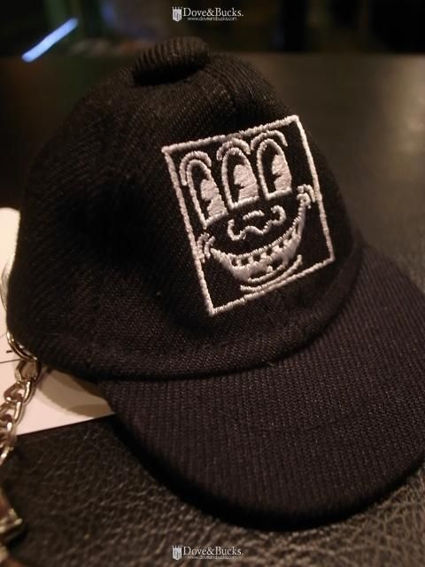 new era. × Keith Haring / CAP KEYHOLDER *Three Eyed Smiling