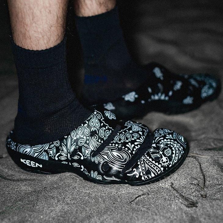 KEEN YOGUI ARTSFULL H&S BLACK 通販 ようこそフールザ