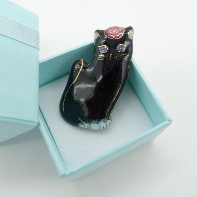 ねこの七宝焼ピンブローチ ピンバッジ バラのティアラの黒猫 七宝焼の工房uncle Z アンクル ゼット 土田善太郎 Enamel Art Shop ねこの七宝焼ピンブローチ ピンバッジ バラのティアラの黒猫 七宝焼の工房uncle Z アンクル ゼット 土田善太郎 Enamel Art Shop