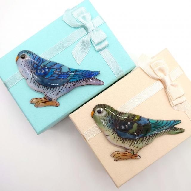 サザナミインコの七宝焼ブローチ - 七宝焼の工房Uncle Z