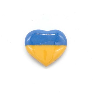 【売上50%寄付】ウクライナ国旗（ハート型）の七宝焼ピンブローチ（ピンバッジ）