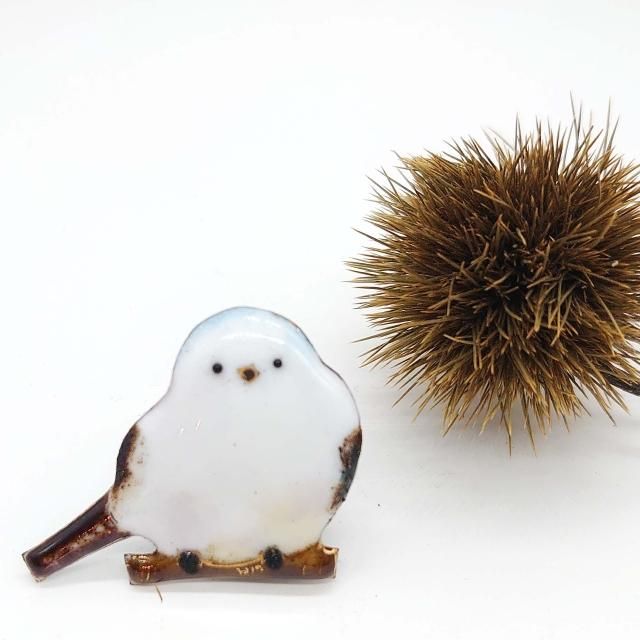 口コミ サイト 商品 シマエナガ（C）の七宝焼ブローチ - 七宝焼の工房Uncle Z アクセサリー