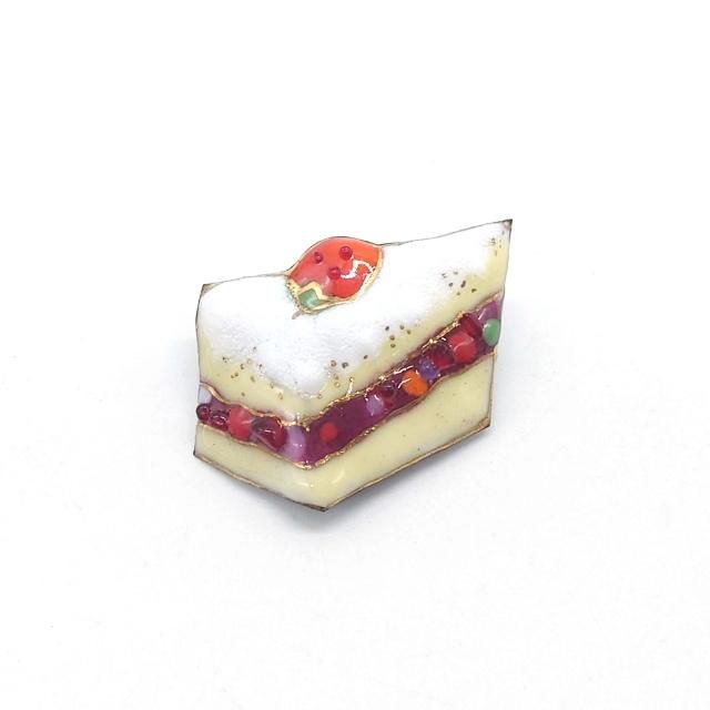 Sweets♪いちごショートケーキの七宝焼ピンブローチ（ピンバッジ