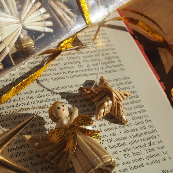 ストローオーナメントセット 金色リボンの天使とハート 22pcs 茶紙箱M 3-6cm  白糸 クリスマス