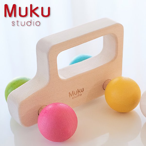 Muku-studio 無垢スタジオ カラコロじどうしゃ カラー 日本製 ハンドカー ガラガラ マッサージ 0歳