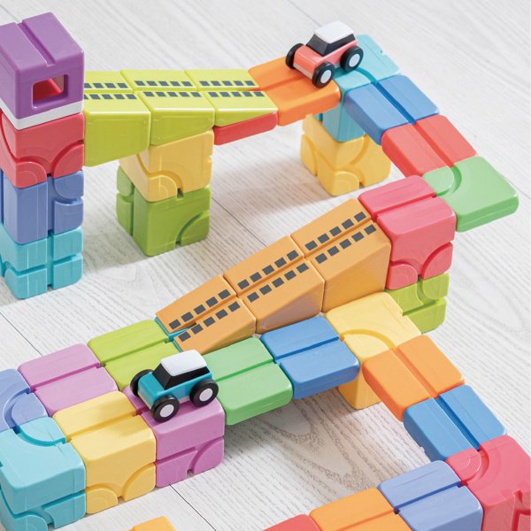 ［QBI キュービーアイ］Exploler Kids 子どもセット PLUS ブロック40個 車2台 5歳から6歳頃 プログラミング的思考を育てる磁石ブロック知育玩具 