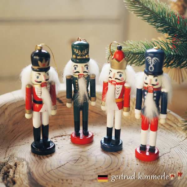 Kimmerle キマール社］クリスマス 木製オーナメント くるみ割り人形 12cm