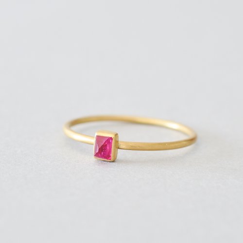 Tiny Pyramid Ruby Ring (Gabriella Kiss)