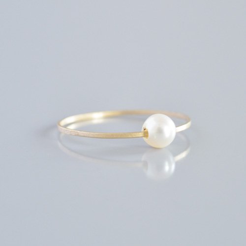 Bead Ring-White Pearl (Carla Caruso)