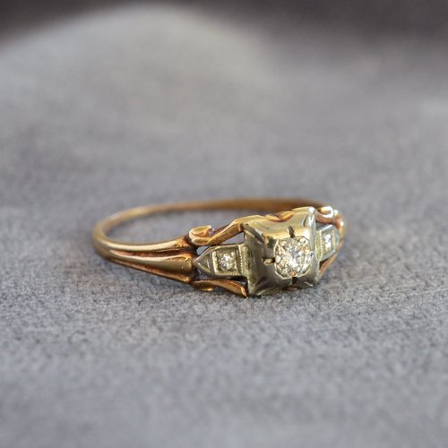 Antique Single Diamond with Tiny Double Diamond Ring