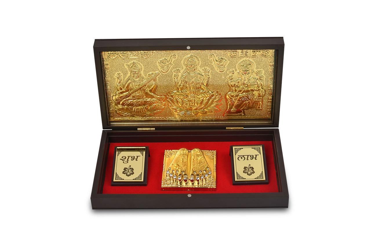 ラクシュミー女神様　置物　ガネーシャ　サラスワティ　幸運　豊穣　美を司どります。 インドの神様 ラクシュミー/ガネーシャ/サラスヴァティ―神