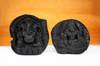 ラクシュミー＆ガネーシャ神像（シャーラグラーマ、734g）（受注発注品）