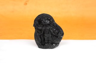 ヴァラーハ神像（シャーラグラーマ、177グラム）（受注発注品）