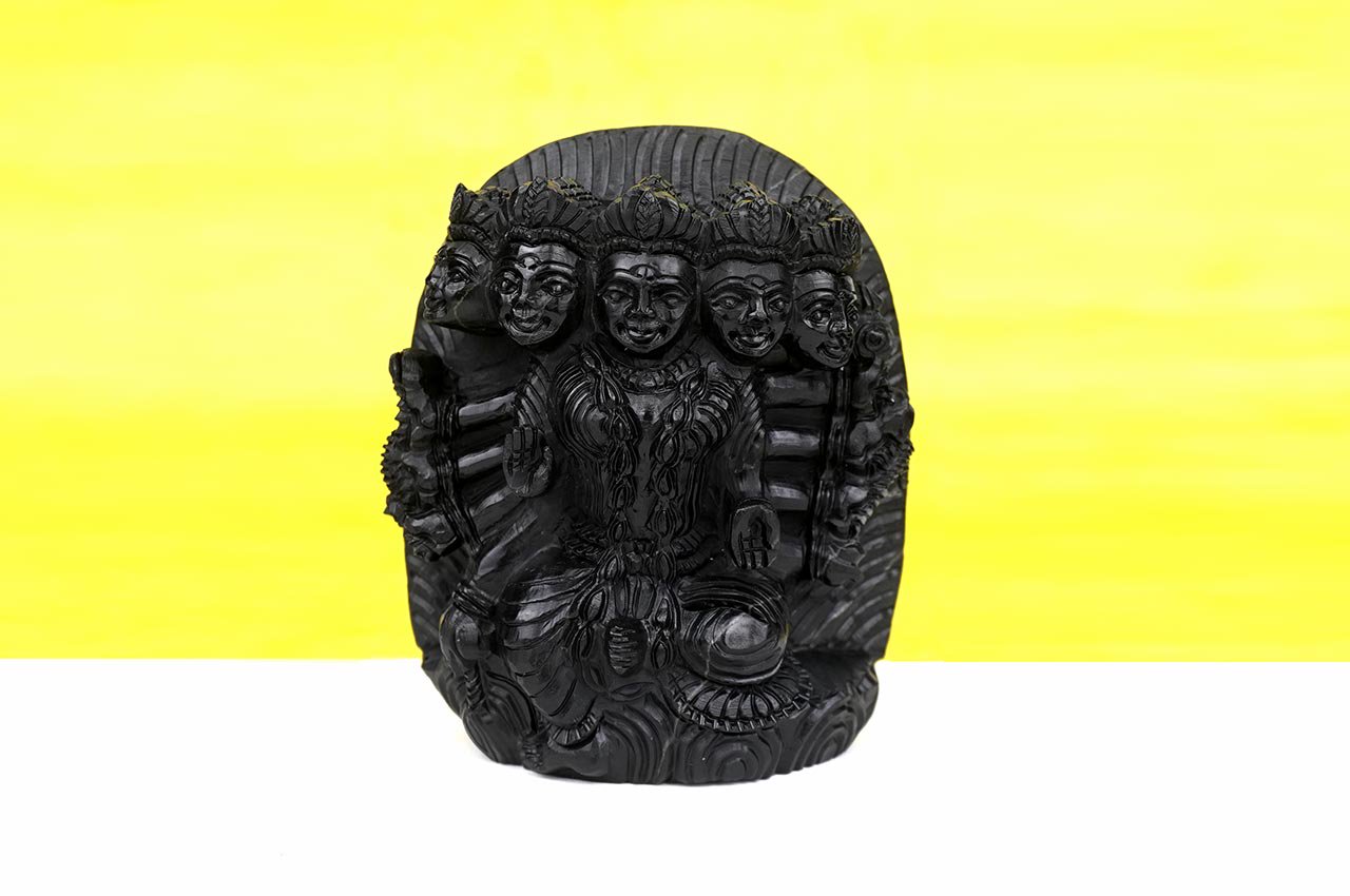 ガーヤトリー女神像（シャーラグラーマ、約1.18kg）（受注発注品）- スピリチュアルインド雑貨 SitaRama（シーターラーマ）