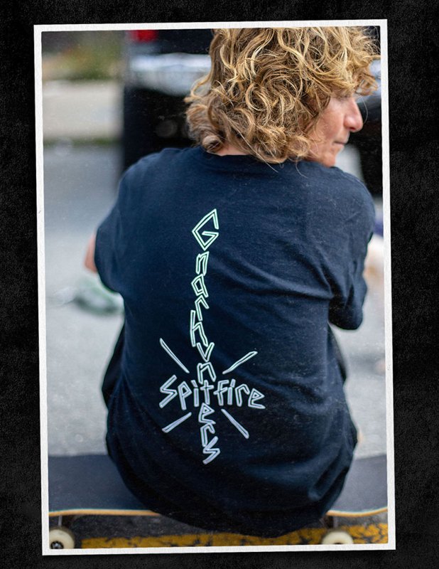 VANILLA WEB STORE - SPITFIRE WHEELS x GNAR HUNTERS S/S T-SHIRT