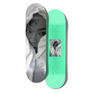 <img class='new_mark_img1' src='https://img.shop-pro.jp/img/new/icons5.gif' style='border:none;display:inline;margin:0px;padding:0px;width:auto;' />GIRL SKATEBOARDS PHOTO BY SPIKE JONZE 