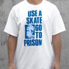 <img class='new_mark_img1' src='https://img.shop-pro.jp/img/new/icons5.gif' style='border:none;display:inline;margin:0px;padding:0px;width:auto;' />THRASHER MAGAZINE Use A Skate Go To Prison T-Shirt (White/Blue)
