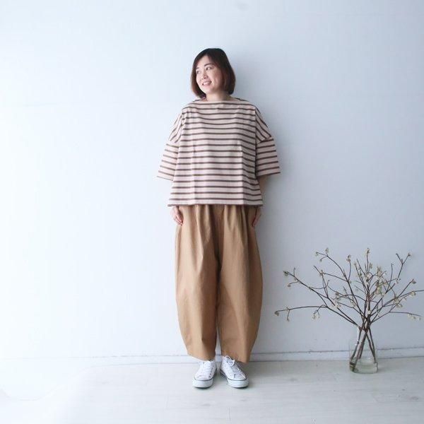 NARU/ナル　デラヴェボーダー×デラヴェジャー　ボートネックＰＯ　646210-02 エクリュ×グレージュ（サクラ） NARU NARU/ナル デラヴェボーダー×デラヴェジャー ボートネック