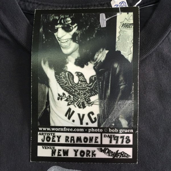 Ramones - 'Joey Ramone' Eagle New York City 1978 T-Shirt on charcoal -  Bear's Choice Web Shop