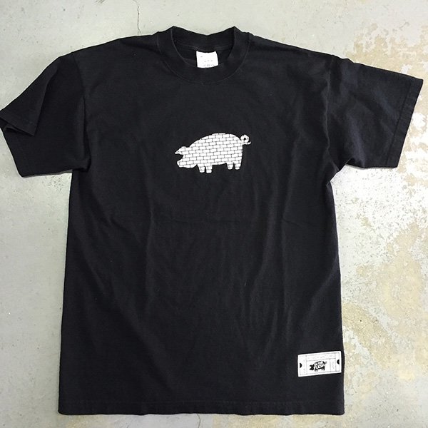 Roger Waters - “In The Flesh/The Wall Of Pig 2002” T-shirt on black