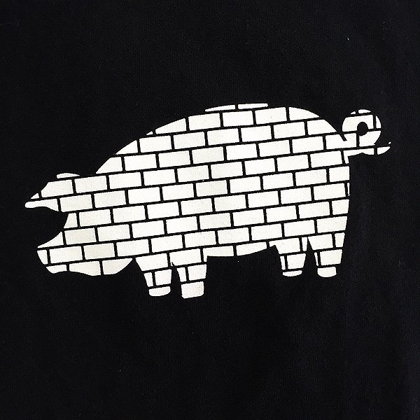 Roger Waters - “In The Flesh/The Wall Of Pig 2002” T-shirt on black  (Vintage Used Clothing) - Bear's Choice Web Shop