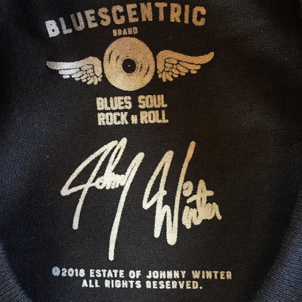 Johnny Winter ‎– Captured Live! 1976 T-Shirt on black Bear's Choice Web  Shop