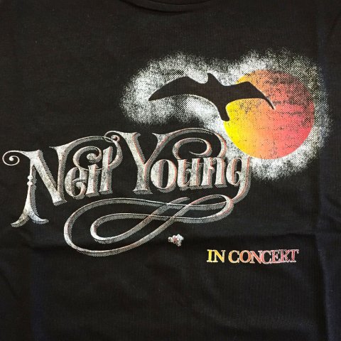 Neil Young - Harvest Tour 1972 Vintage Style Organic T-shirt - Bear's  Choice Web Shop