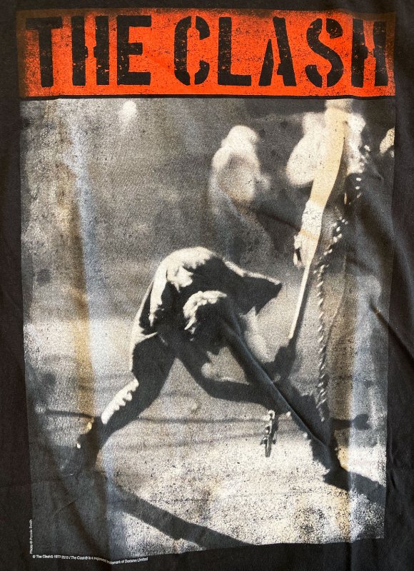 The Clash - London Calling 1979 Vintage Style T-shirt on black