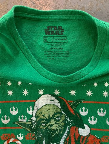 Star Wars - 'Santa Yoda' Jedi Christmas T-shirt on Green (Vintage Used  Clothing) - Bear's Choice Web Shop