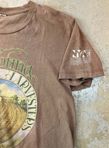 Neil Young 'International Harvesters'- A Treasure Official T-shirt (Vintage  Used Clothing) - Bear's Choice Web Shop