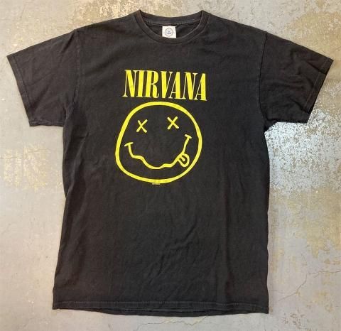 NIRVANA - 'Smile Logo' T-shirt on Vintage Black (Vintage