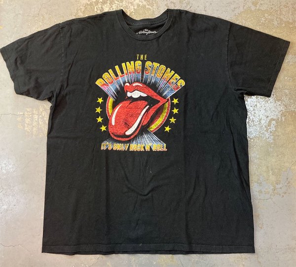 The Rolling Stones - IT'S ONLY ROCK N' ROLL T-shirt on Black (Vintage Used  Clothing) - Bear's Choice Web Shop