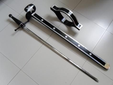 Super Sword Thru Neck(首剣スーパーDX)【取寄せ品】 - 手品屋