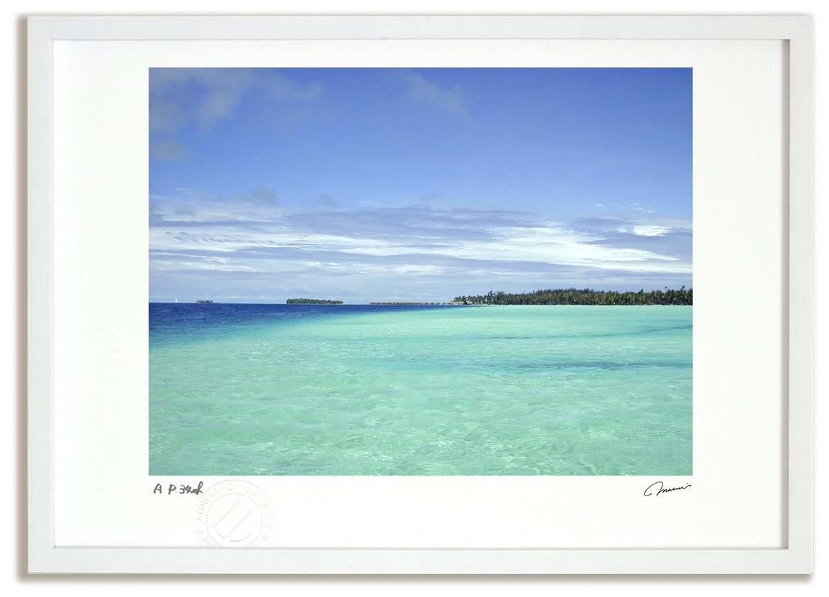 《アートフォト》タヒチ　ボラボラ島　コバルトブルーとエメラルドグリーンの海(レンタル対象)