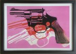 ԥȥե졼Andy Warhol  Gun, c.1981-82 (black, white, red on pink)