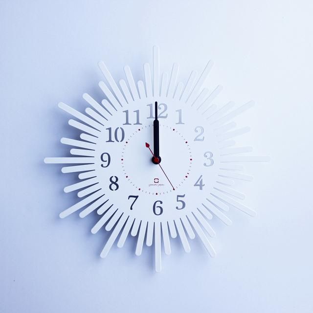 《時計》SUN clock ホワイト/絵画・壁掛けアートは、リビングや玄関におすすめのインテリア。かわいい壁飾りはお部屋を癒やしてくれそう。プレゼントにも。