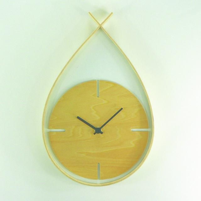 《時計》TEARS CLOCK W 白色/絵画・壁掛けアートは、リビングや玄関におすすめのインテリア。かわいい壁飾りはお部屋を癒やしてくれそう。プレゼントにも。
