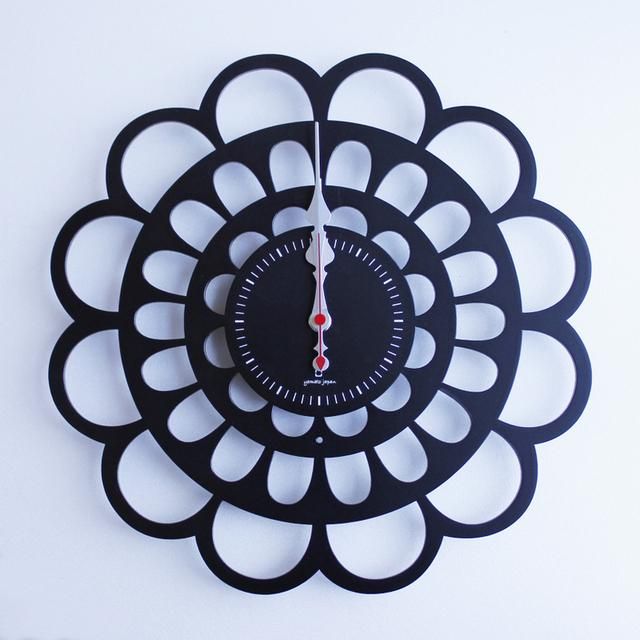 《時計》BOTAN CLOCK 黒色/絵画・壁掛けアートは、リビングや玄関におすすめのインテリア。かわいい壁飾りはお部屋を癒やしてくれそう。プレゼントにも。