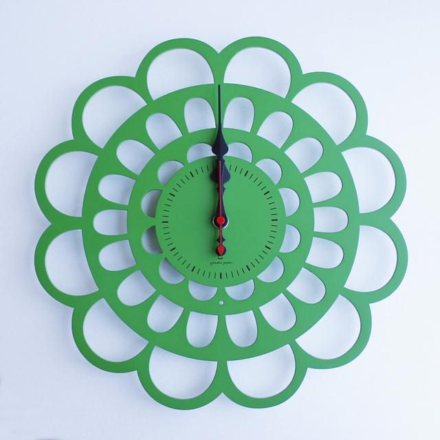 《時計》BOTAN CLOCK 緑色/絵画・壁掛けアートは、リビングや玄関におすすめのインテリア。かわいい壁飾りはお部屋を癒やしてくれそう。プレゼントにも。